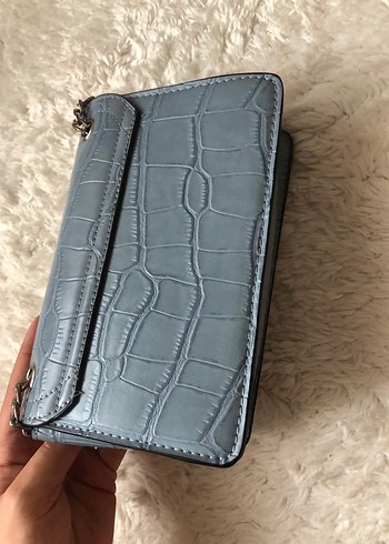 Zincir Detaylı Mavi Deri Kadın Çanta - Görsel 3