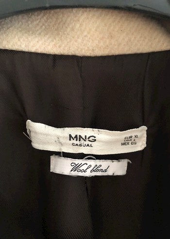 Düğmeli Bej Kaban - Görsel 3