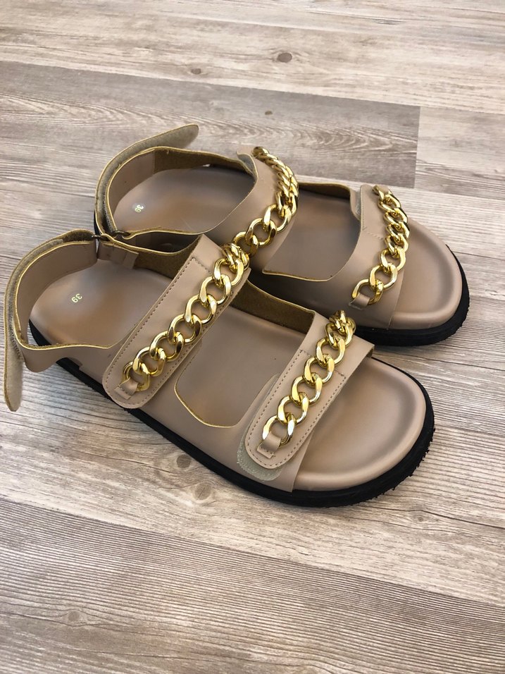 Lutvelizade Zincir Detaylı Platform Topuklu Kadın Sandalet - Görsel 2