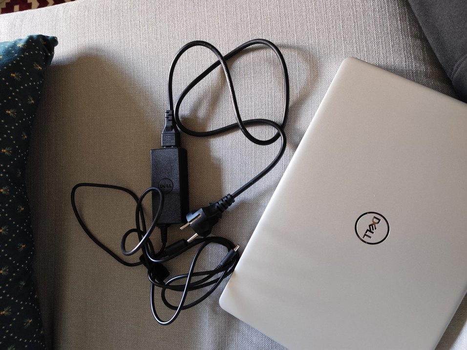 Dell Laptop - Görsel 2