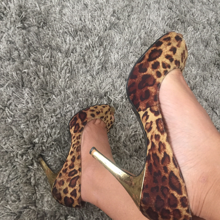 Guess leopard