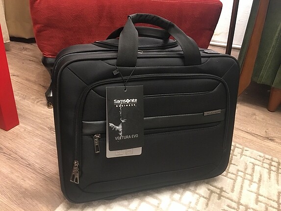 Samsonite çanta