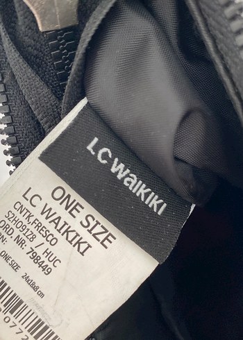 Beden Siyah Deri Tokalı Minimalist Kadın Çanta