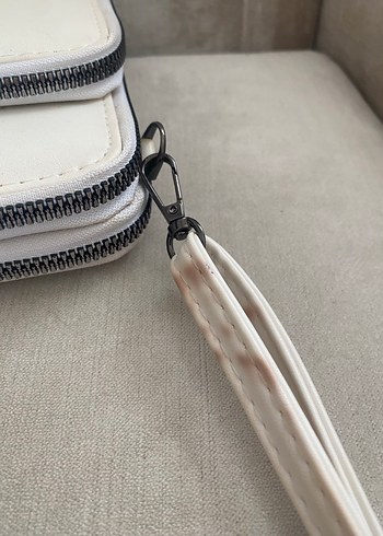 Kadın Beyaz Deri Fermuarlı Çapraz Çanta - Görsel 6