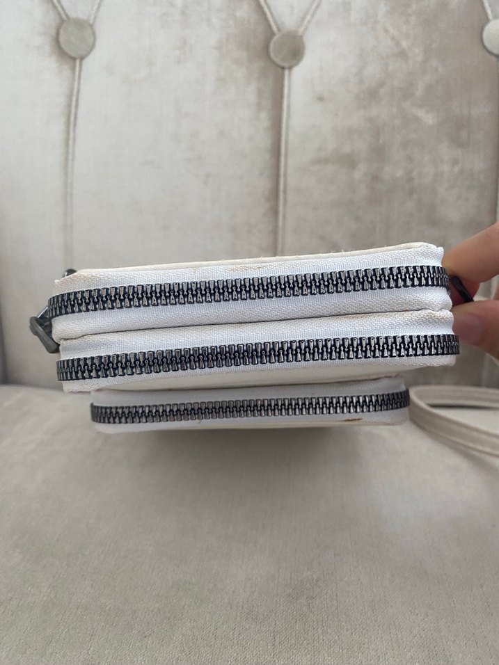 Kadın Beyaz Deri Fermuarlı Çapraz Çanta - Görsel 2