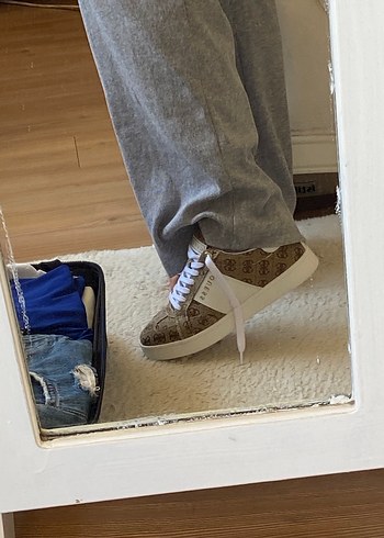 Guess Guess Kadın Spor Ayakkabı