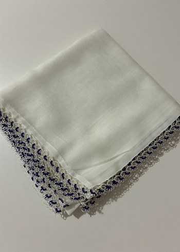 Boncuk Oyalı Beyaz Tülbent - Görsel 3