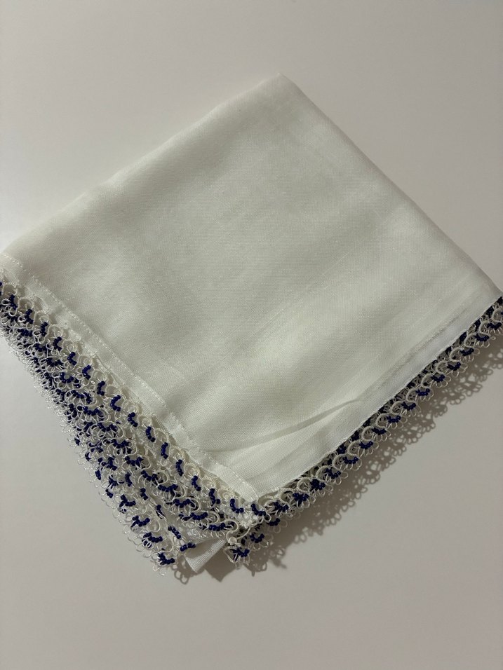 Boncuk Oyalı Beyaz Tülbent - Görsel 3