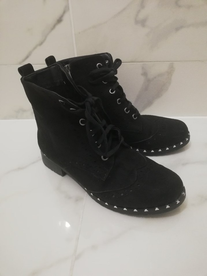 Siyah Süet Tokalı Blok Topuklu Gotik Bot - Görsel 5