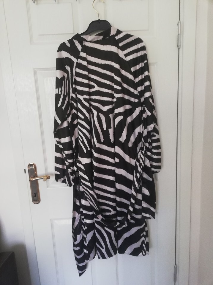 Gri Zebra Desenli Uzun  Tunik - Görsel 3