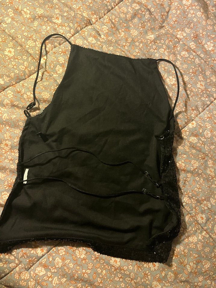 TRENDYOLMILLA Siyah Parlak Sırt dekoltelı crop - Görsel 2