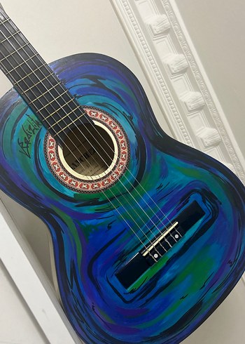 Özel tasarım akustik gitar - Görsel 2