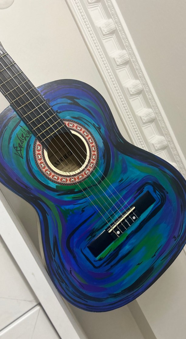 Özel tasarım akustik gitar - Görsel 2