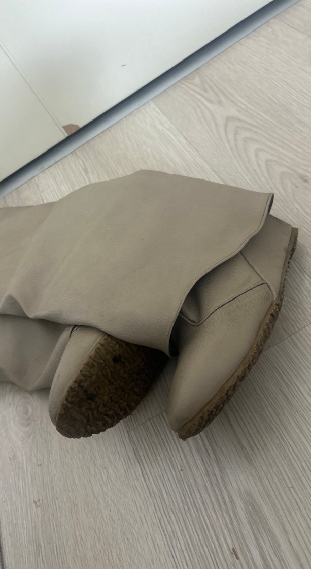 Bej Deri İnce Topuklu Diz Boyu Kadın Çizme - Görsel 4