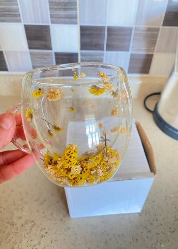 Sarı Çiçek Detaylı Cam Kupa - Görsel 3