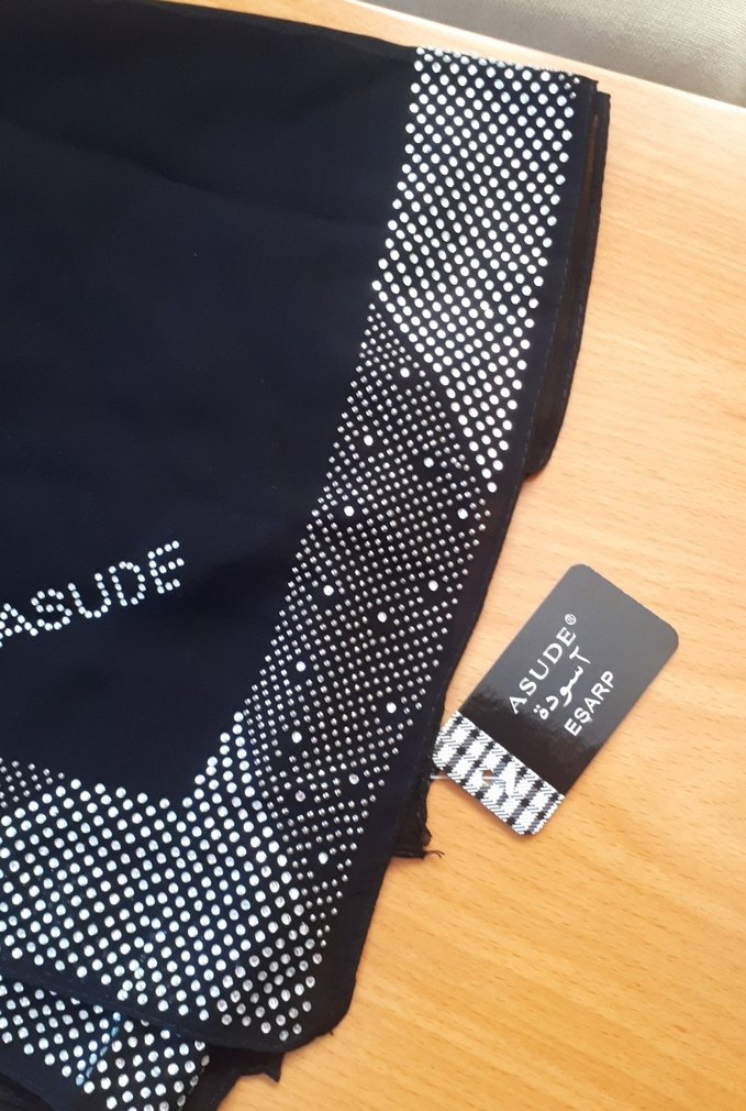 Siyah Drapeli Kadın Atkı ASUDE - Görsel 2