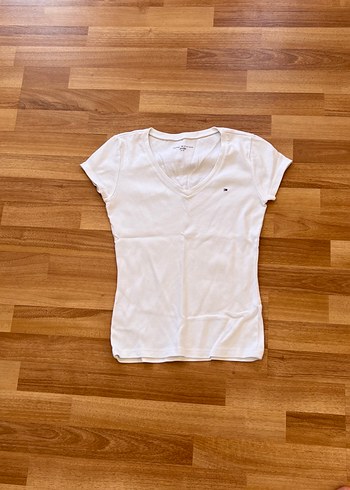 Tommy Hilfiger Beyaz V Yaka Keten Kadın Tişört