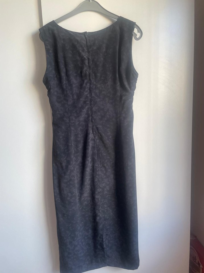 Gri Siyah Kolsuz İpek Elbise - Görsel 2