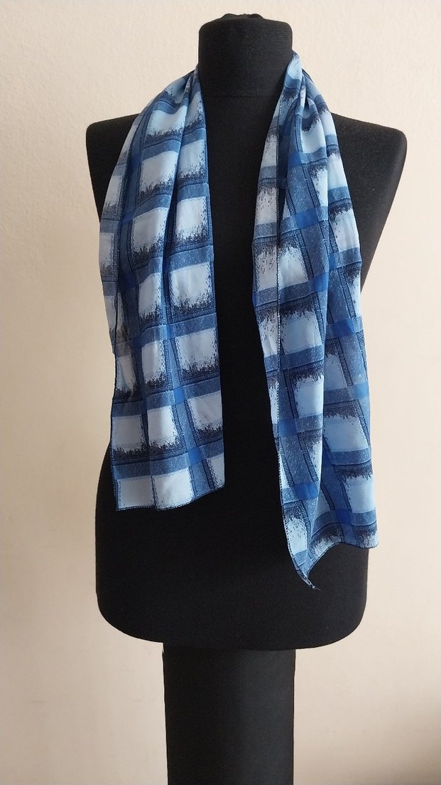 Mavi Desenli Kadın Şal - Görsel 2