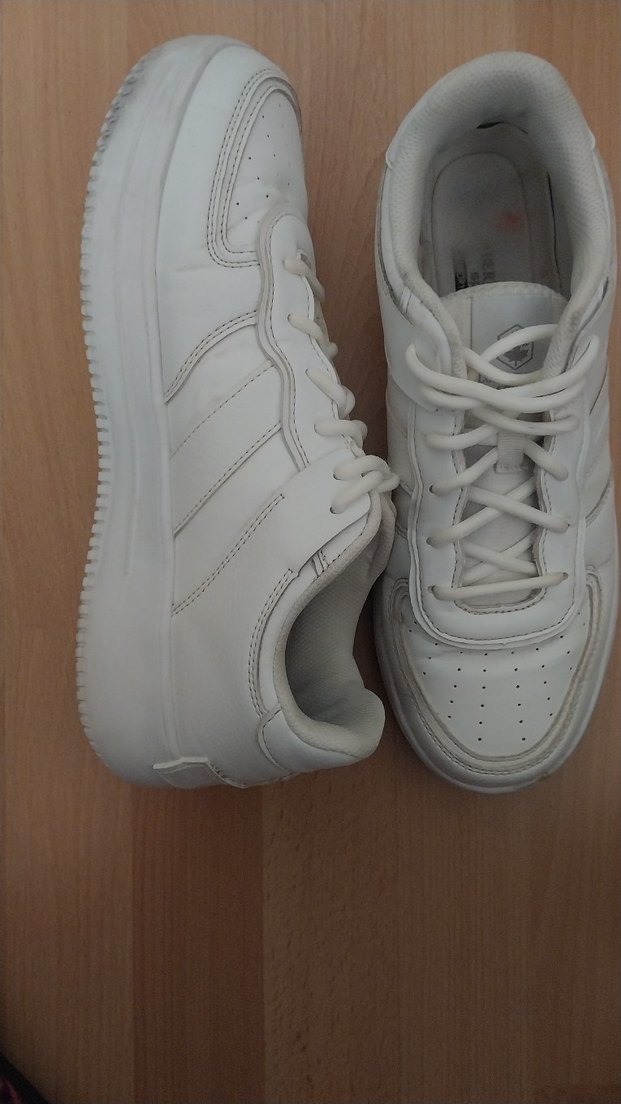 Beyaz Bağcıklı Kadın Spor Ayakkabı - Görsel 3