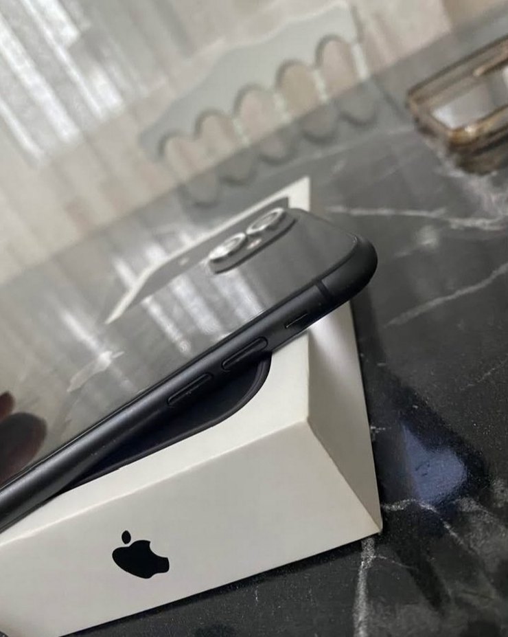 APPLE İPHONE 11 SİYAH - Görsel 4