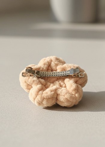 Bej Örgülü Çiçekli Toka - Görsel 2