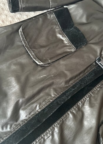 Siyah Kapüşonlu midi trençkot - Görsel 2