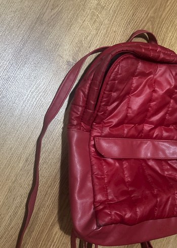 Deichmann Kadın Parlak Kırmızı Deri Sırt Çantası