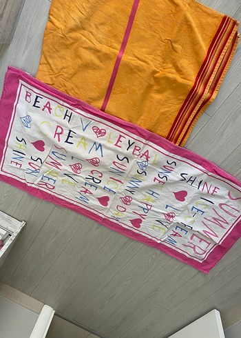 Diğer Renkli Baskılı Yaz Havluları