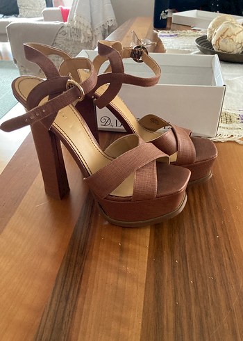 Bej Kadın Platform Topuklu Sandalet - Görsel 2