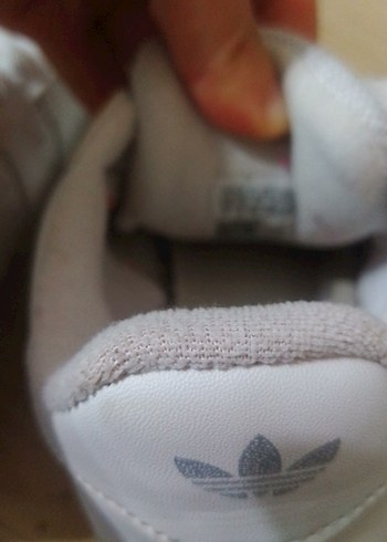 Adidas Beyaz Bağcıklı Kadın Spor Ayakkabı