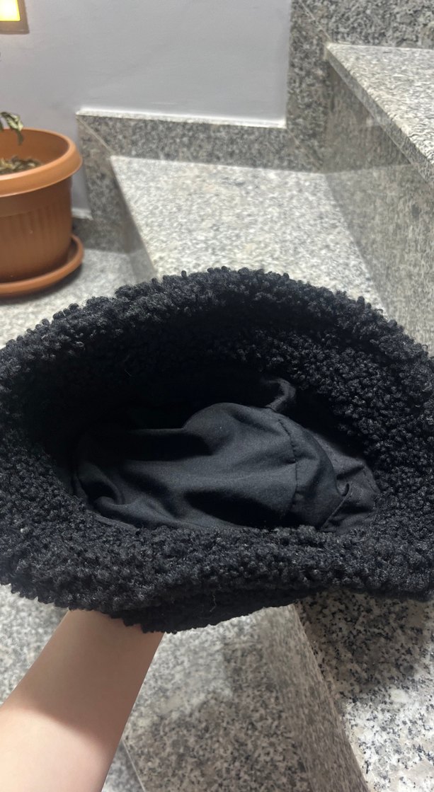 Siyah Örgü Yün Kadın Şapka - Görsel 2