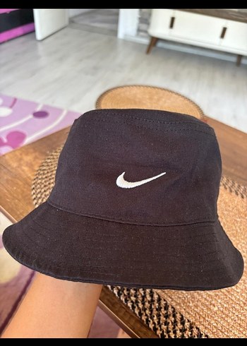Nike Siyah Bucket Sapka