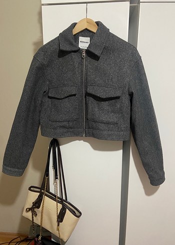 s Beden gri Renk Bershka Gri Yumuşak Crop Denim Ceket
