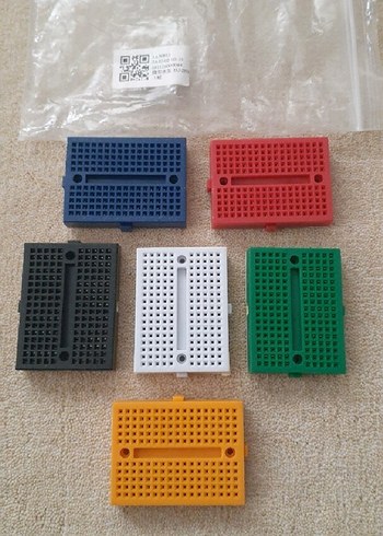 elektronikçilere bredboart 6 adet........