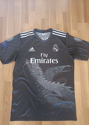 Adidas ürünü