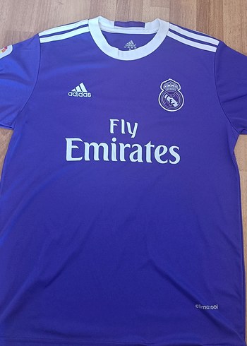 Adidas ürünü