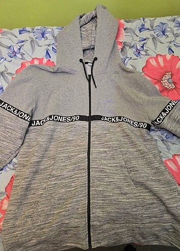 JACK JONES SWEATSHIRT