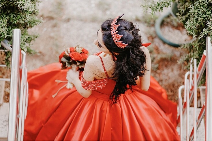s Beden kırmızı Renk Nişan kına elbisesi