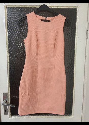 Pembe Midi Kolsuz Dar Kesim Elbise