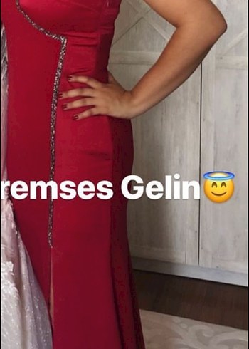 Parlak Nakışlı Straplez Kırmızı Abiye Elbise