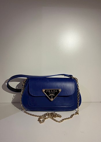 Prada Mavi Zincir Detaylı Deri Kadın Çanta