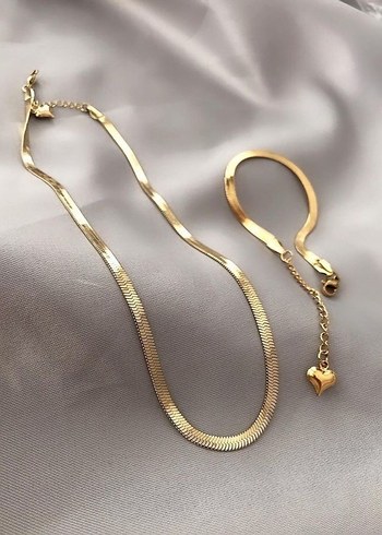 Uzun Zincir Detaylı Altın Rengi Yılan Desenli Kolye - Görsel 2