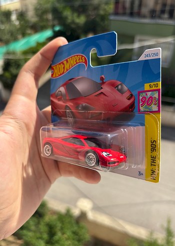 McLAREN F1 Kırmızı Hot Wheels
