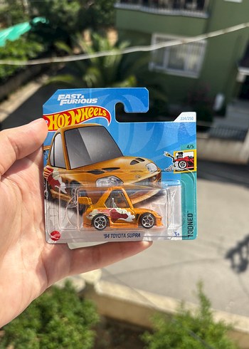 Renkli Hot Wheels '94 Toyota Supra Oyuncak Araba