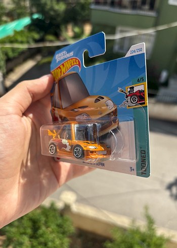 Renkli Hot Wheels '94 Toyota Supra Oyuncak Araba