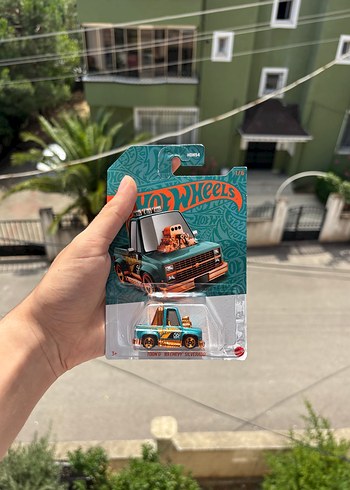 Hot Wheels 50. Yıl özel HOT WHEELS Toon'd '83 Chevy Silverado