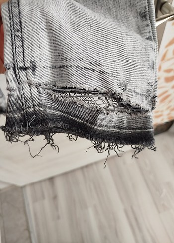 Gri Düğmeli Kadın Denim Jean - Görsel 2