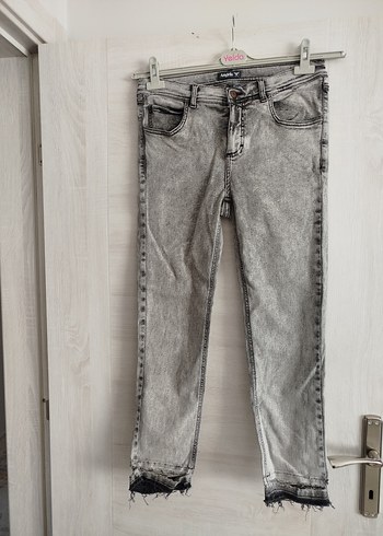 Gri Düğmeli Kadın Denim Jean - Görsel 3