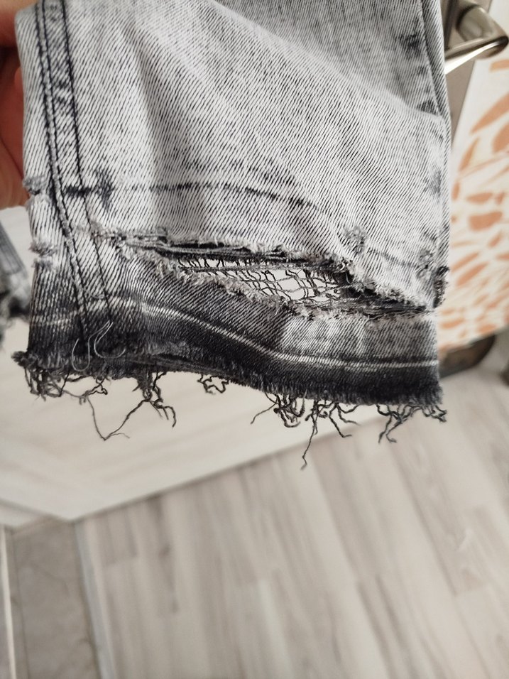 Gri Düğmeli Kadın Denim Jean - Görsel 2